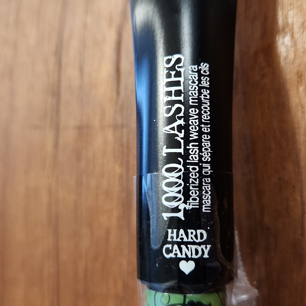 Hard Candy Green Mascera